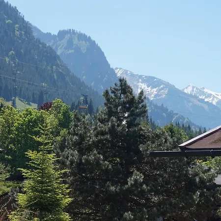 Gaestehaus Kuhns Alpenrose Gæstehus 4*