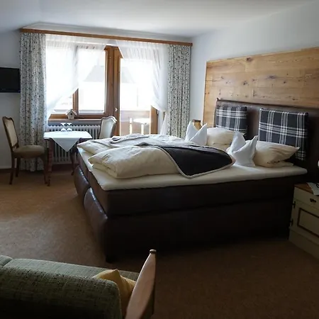 Gæstehus Gaestehaus Kuhns Alpenrose 4*