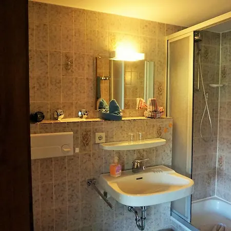 Gaestehaus Kuhns Alpenrose 4*