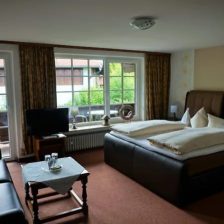 Gaestehaus Kuhns Alpenrose Gæstehus 4*